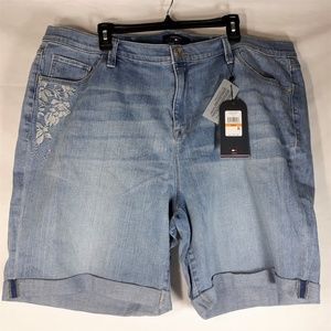 NWT Hilfiger Jeans Cuffed Denim Shorts Sz 24W